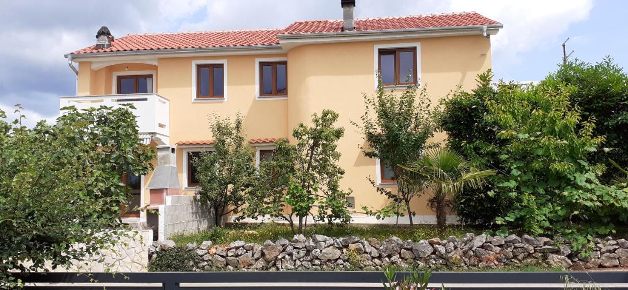 Apartamento Apartman Paola Malinska Exterior foto