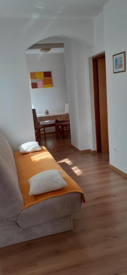 Apartamento Apartman Paola Malinska Exterior foto